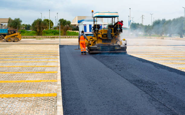 Best Driveway Paving Contractor  in Clearlake Oaks, CA